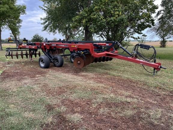 Image of Case IH 690 equipment image 1