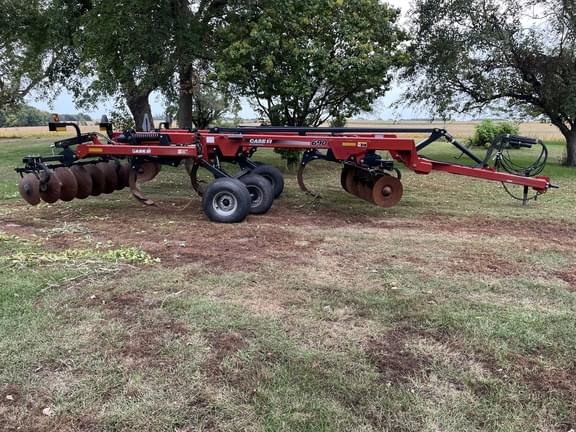 Image of Case IH 690 equipment image 2
