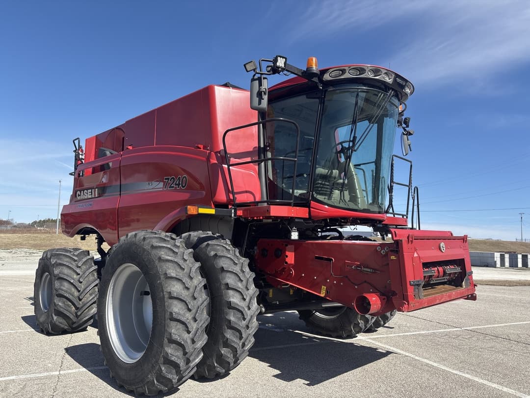 Image of Case IH 7240 Primary image