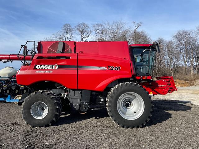 Image of Case IH 7240 equipment image 1