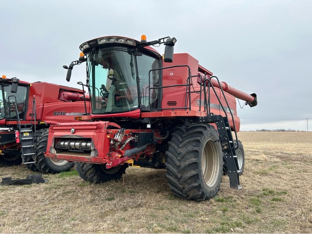 2016 Case IH 7240 Equipment Image0