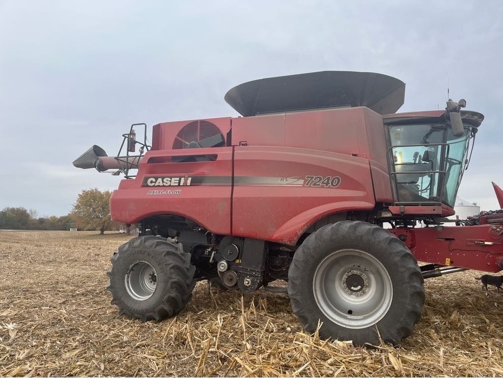 2016 Case IH 7240 Equipment Image0