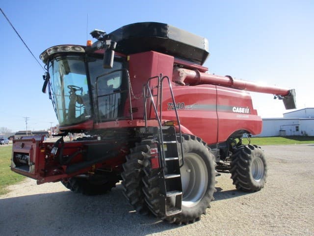 Image of Case IH 7240 equipment image 4