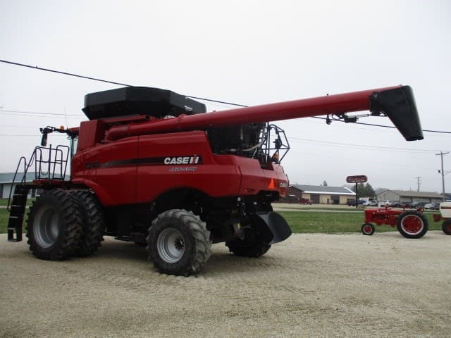 Image of Case IH 7240 equipment image 1