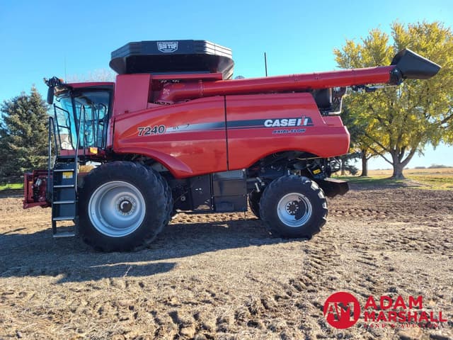 Image of Case IH 7240 equipment image 4