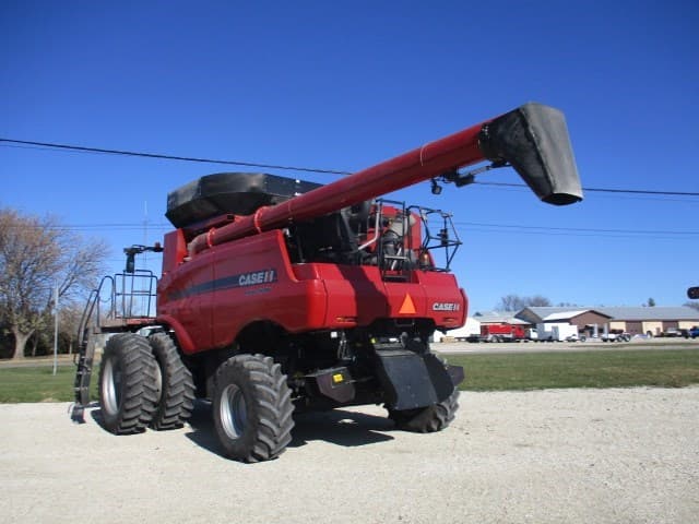 Image of Case IH 7240 equipment image 3