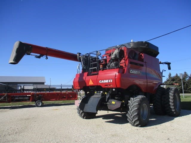 Image of Case IH 7240 equipment image 2