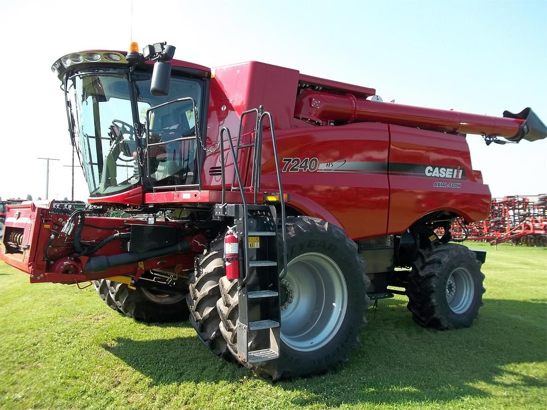 Image of Case IH 7240 Primary image