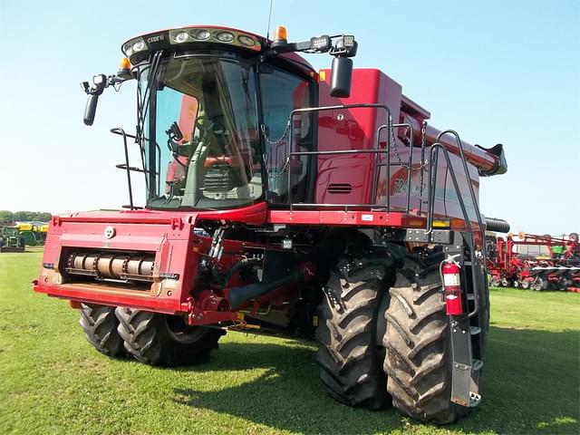 Image of Case IH 7240 equipment image 1