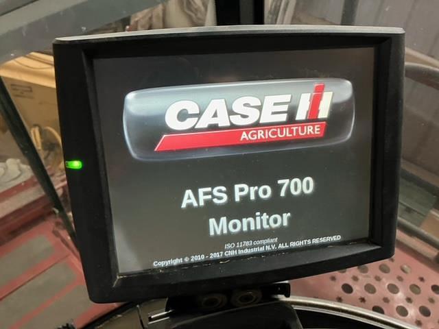 Image of Case IH 8240 equipment image 3