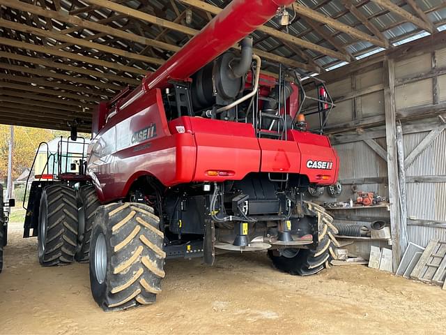 Image of Case IH 8240 equipment image 3