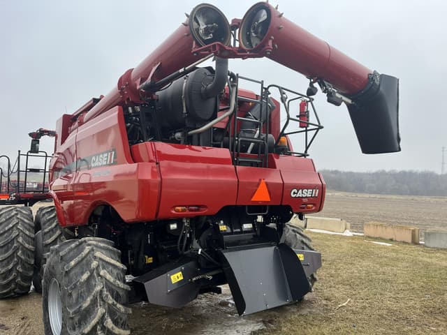 Image of Case IH 8240 equipment image 4