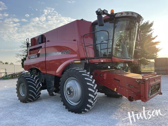 2016 Case IH 8240 Equipment Image0