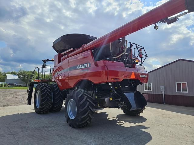 Image of Case IH 8240 equipment image 4