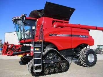 Main image Case IH 8240
