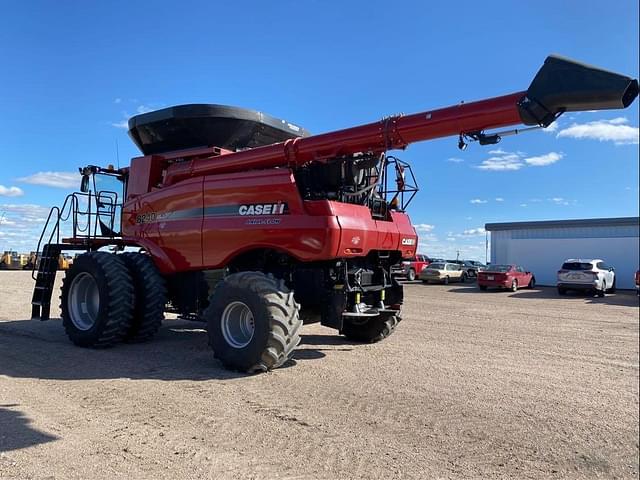 Image of Case IH 8240 equipment image 2