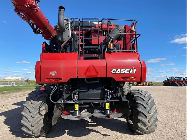 Image of Case IH 8240 equipment image 3