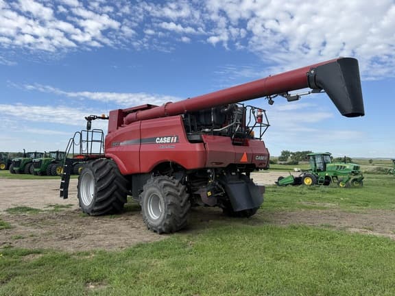 Image of Case IH 8240 equipment image 4
