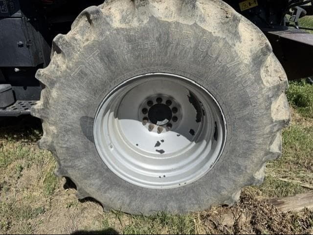 Image of Case IH 8240 equipment image 4