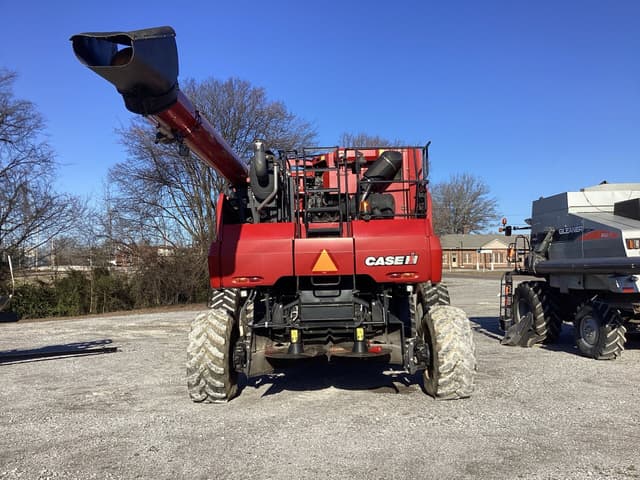 Image of Case IH 8240 equipment image 3