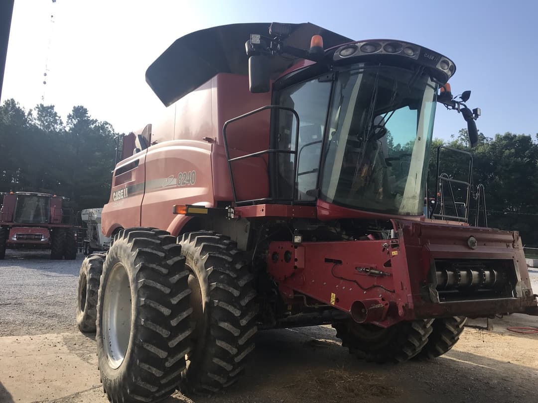 Image of Case IH 8240 Primary image