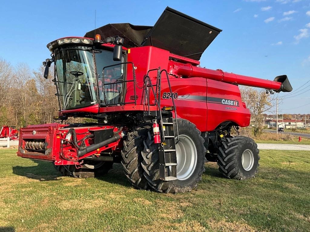 Main image Case IH 8240