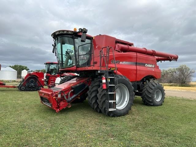 2016 Case IH 9240 Equipment Image0