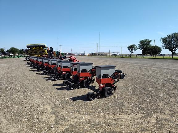 2016 Case IH 1235 Equipment Image0