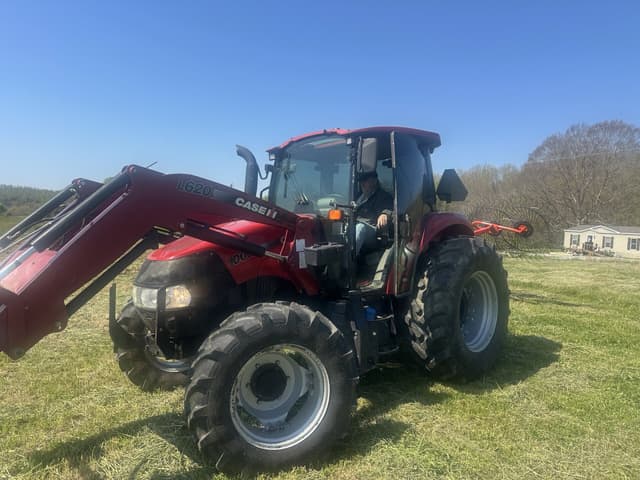Image of Case IH Farmall 100C equipment image 2