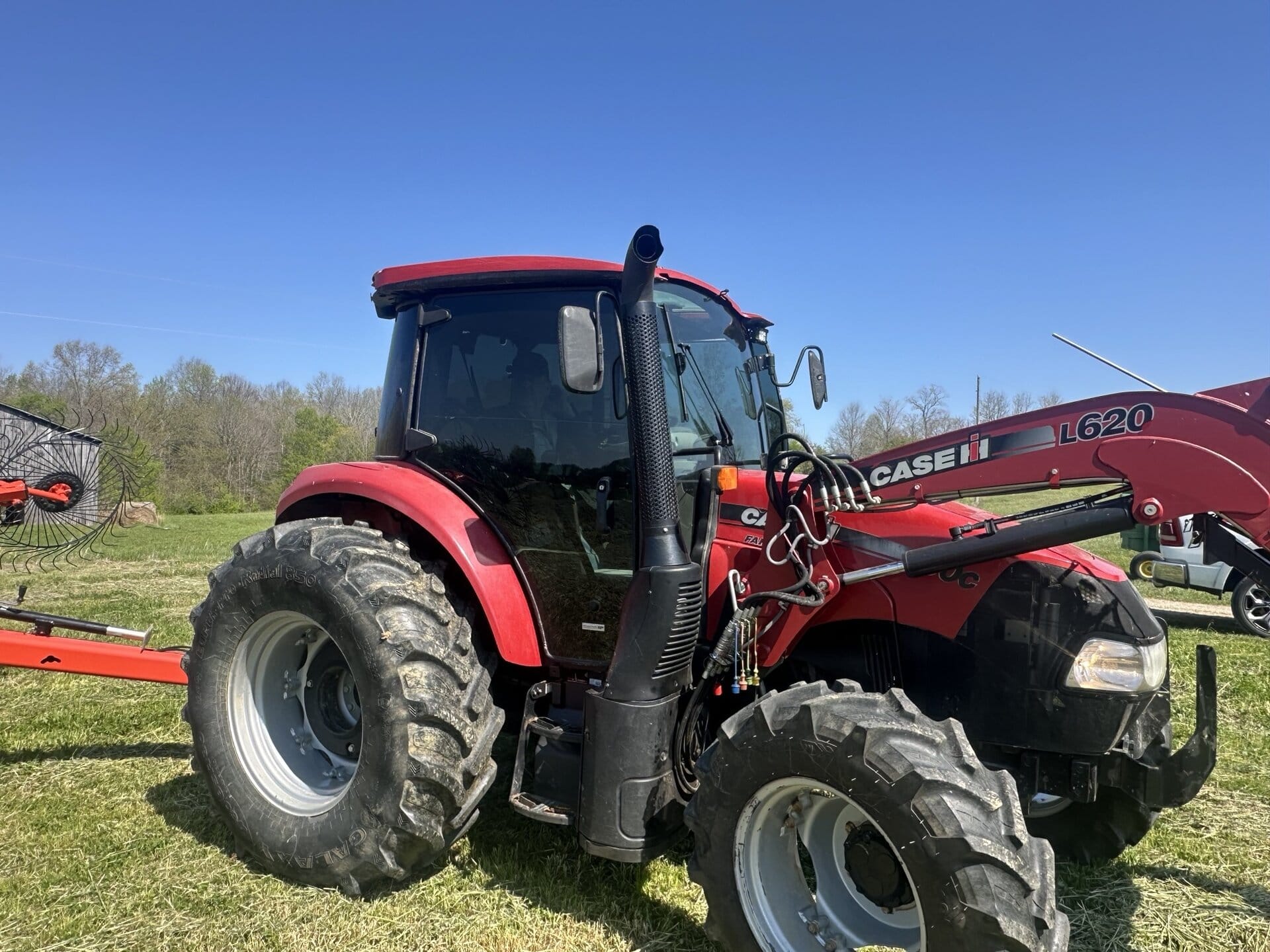 2016 Case IH Farmall 100C Equipment Image0