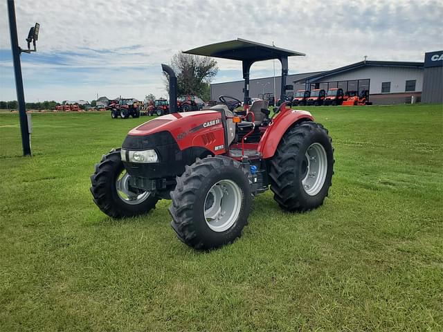 Image of Case IH Farmall 100C equipment image 1