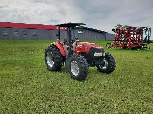 Image of Case IH Farmall 100C equipment image 3