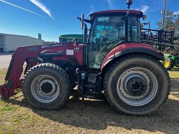 Image of Case IH Farmall 110U equipment image 4