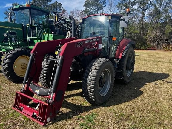 Image of Case IH Farmall 110U equipment image 3