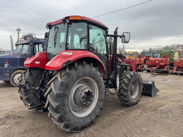 Image of Case IH Farmall 115U equipment image 2