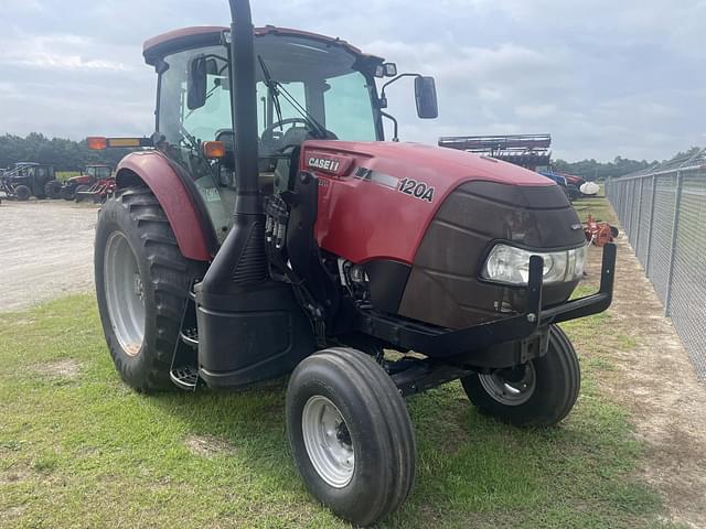 Image of Case IH Farmall 120A equipment image 3