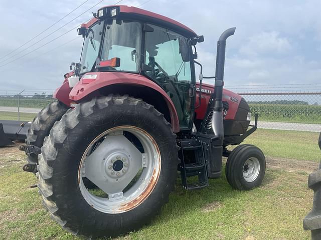 Image of Case IH Farmall 120A equipment image 2