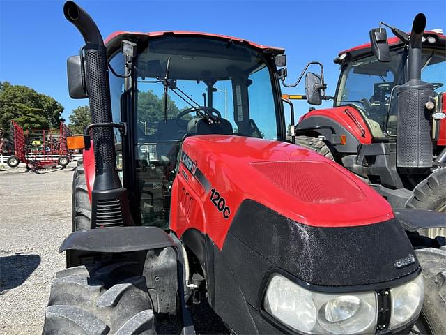 Image of Case IH Farmall 120C equipment image 1