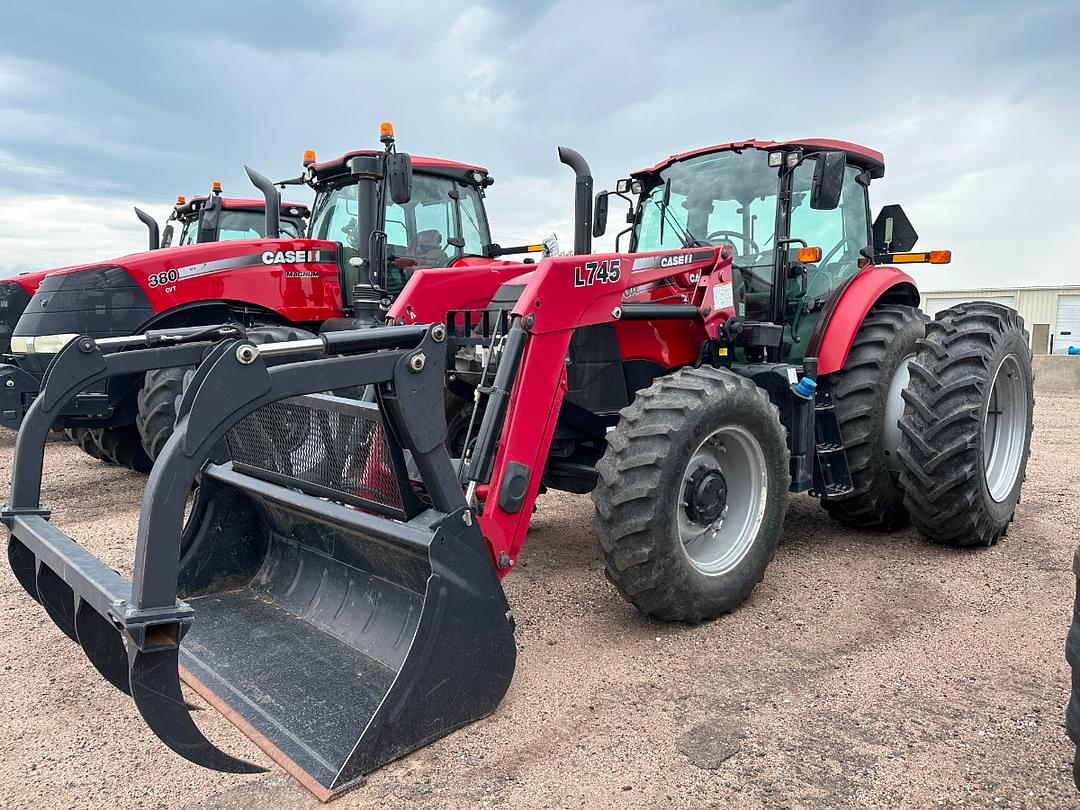 Image of Case IH Farmall 130A Image 0