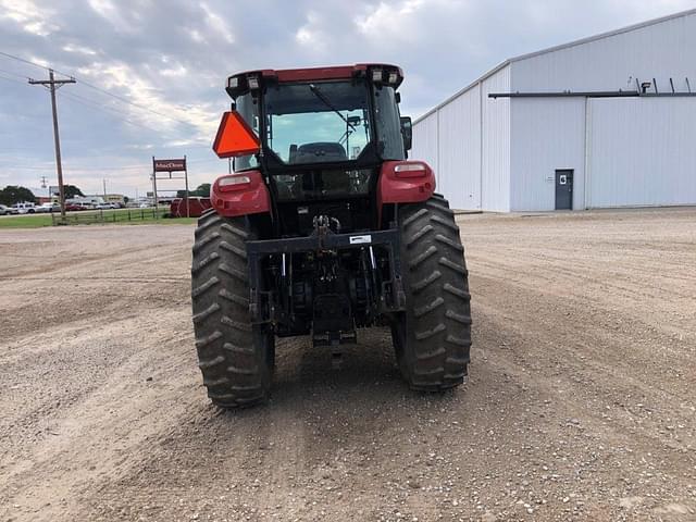 Image of Case IH Farmall 140A equipment image 3