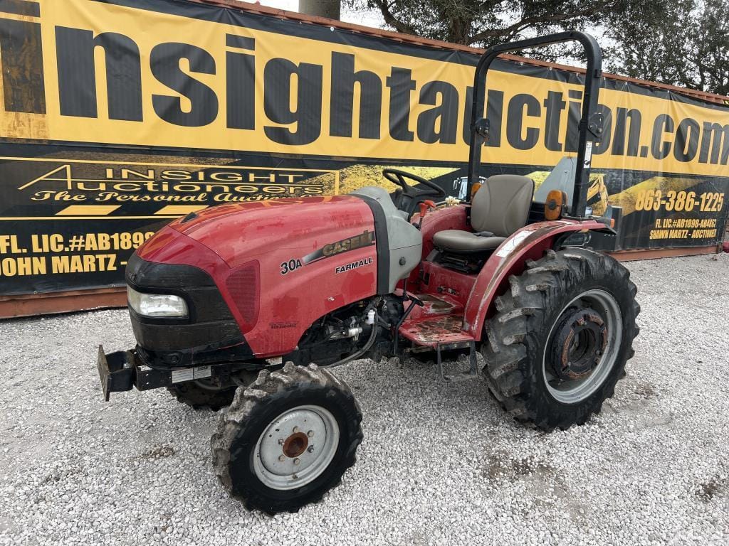 Main image Case IH Farmall 30A