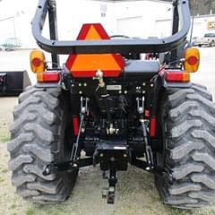 Image of Case IH Farmall 35A equipment image 3