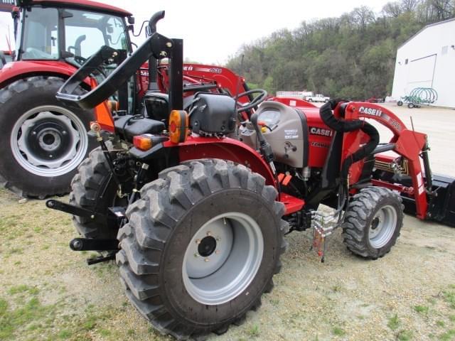 Image of Case IH Farmall 35A equipment image 2