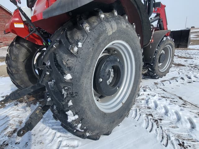 Image of Case IH Farmall 75C equipment image 3