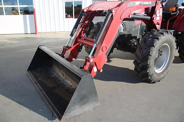 Image of Case IH Farmall 90C equipment image 2