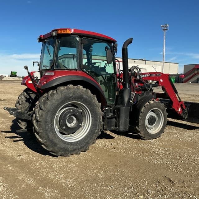 Image of Case IH Farmall 90C equipment image 3