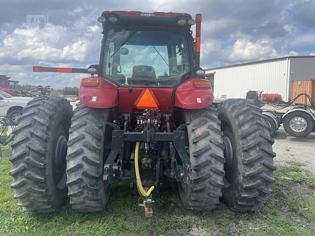 Image of Case IH Magnum 180 equipment image 4