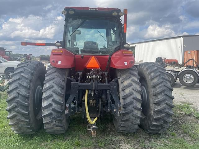 Image of Case IH Magnum 180 equipment image 4