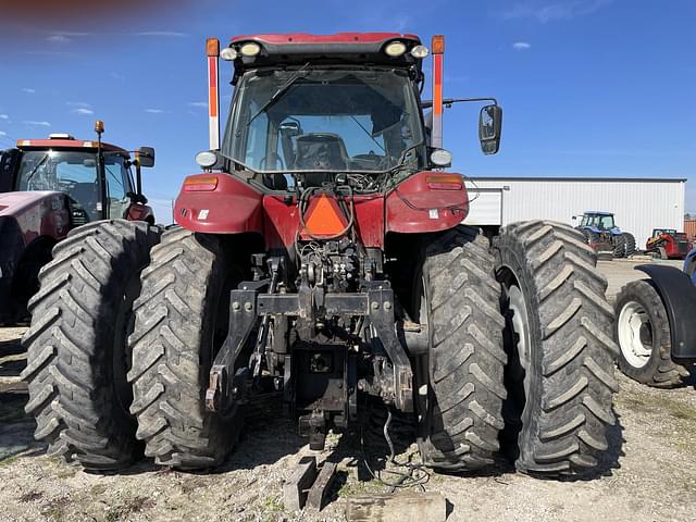 Image of Case IH Magnum 180 equipment image 4