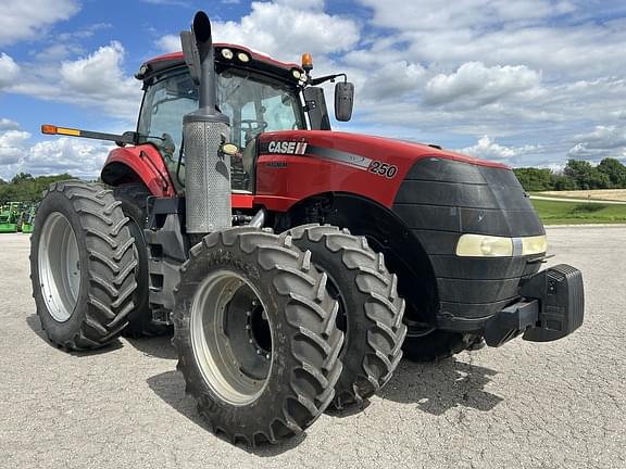 Image of Case IH Magnum 250 equipment image 3